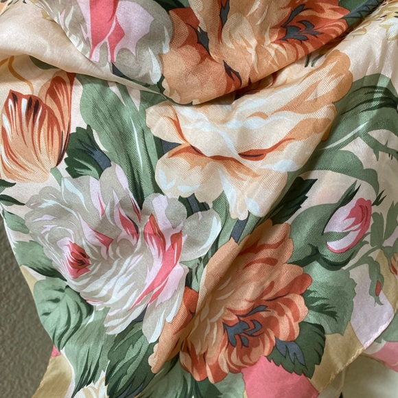Floral Print Scarf - Picture 2 of 3